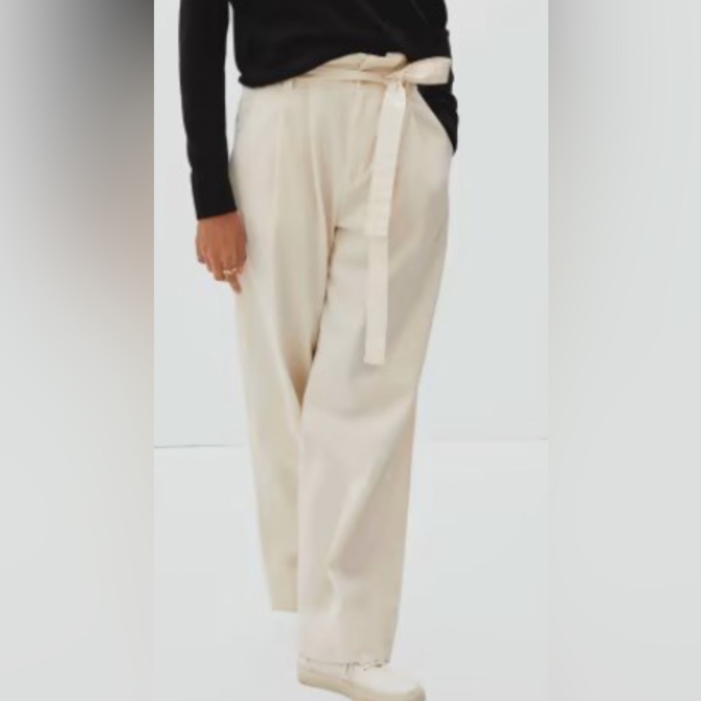 Linen tapered  belted paperbag pants size medium